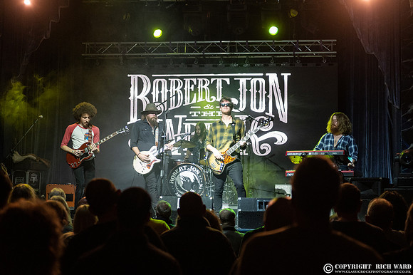Robert Jon & The Wreck