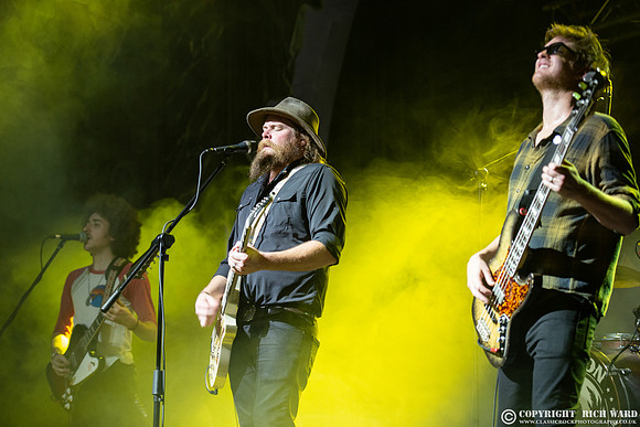 Robert Jon & The Wreck