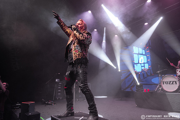 Fozzy