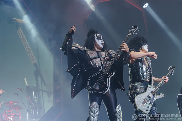 KISS