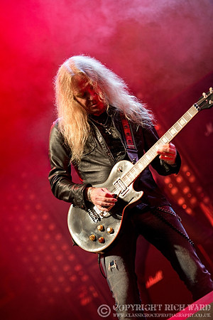 Saxon