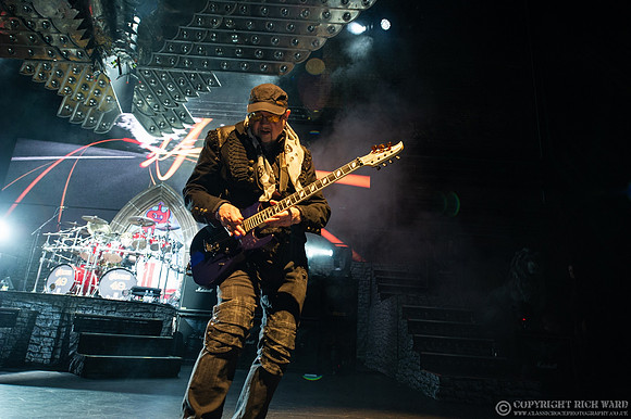 Saxon