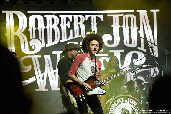 Robert Jon & The Wreck