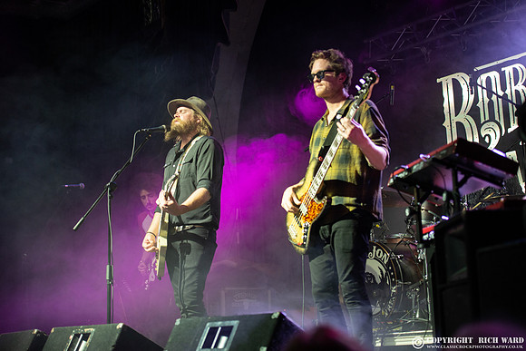 Robert Jon & The Wreck