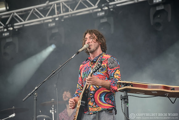 Wille & The Bandits