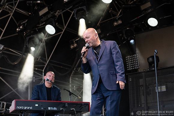 Hue & Cry