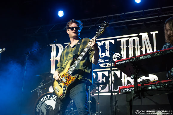 Robert Jon & The Wreck