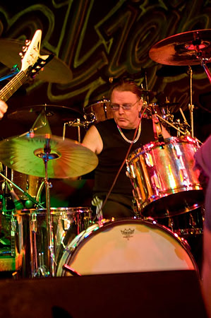 UFO Tribute with Pete Way