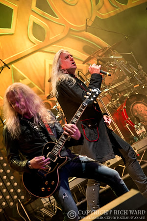 Saxon