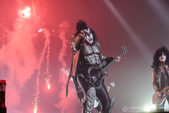 KISS