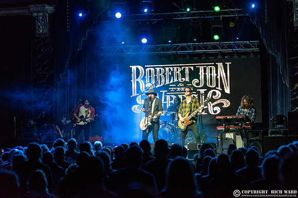 Robert Jon & The Wreck