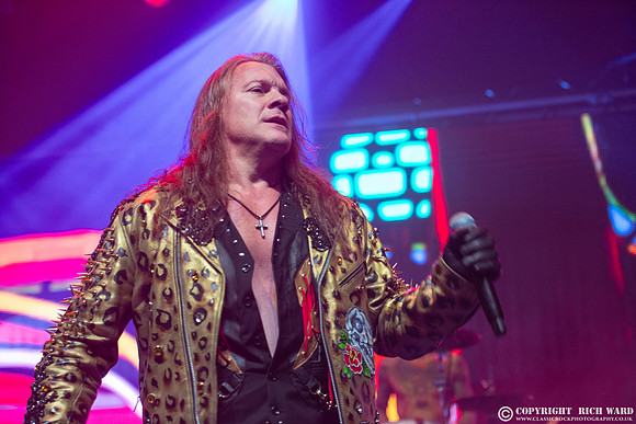 Fozzy