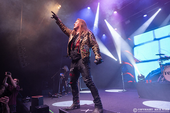 Fozzy