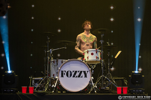 Fozzy
