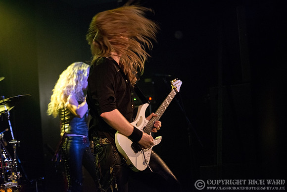 Kobra & The Lotus