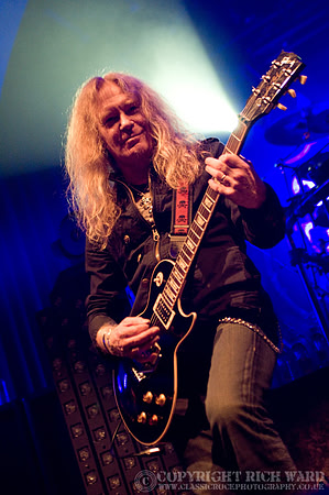 Saxon