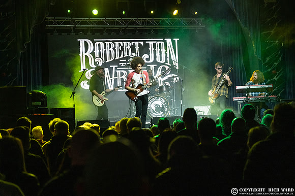 Robert Jon & The Wreck