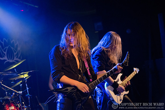 Kobra & The Lotus