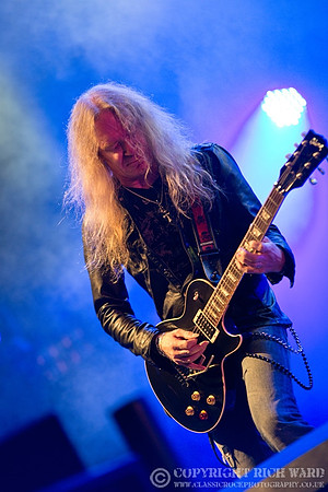 Saxon