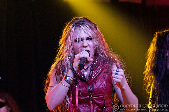 Kobra & The Lotus