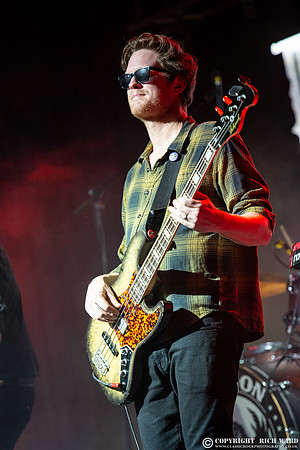 Robert Jon & The Wreck
