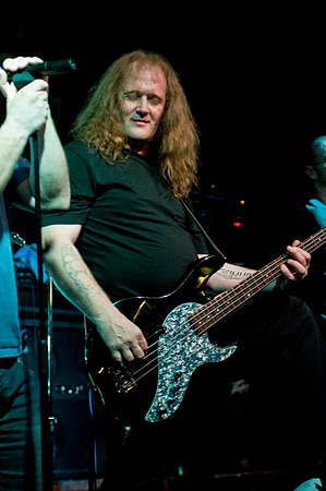 UFO Tribute with Pete Way
