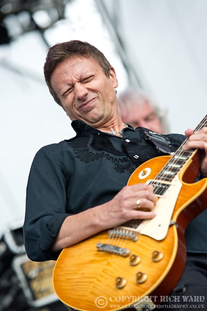 Snakecharmer