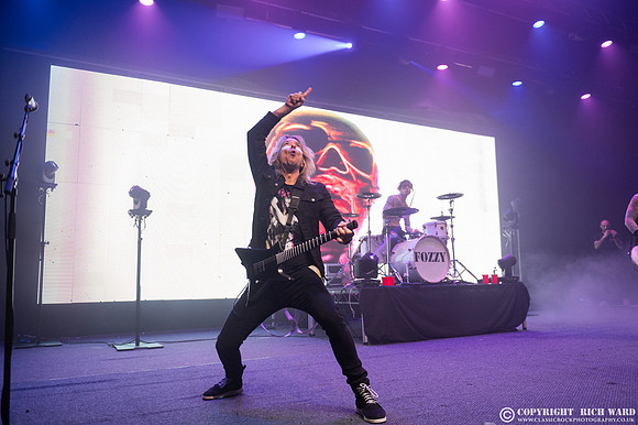 Fozzy