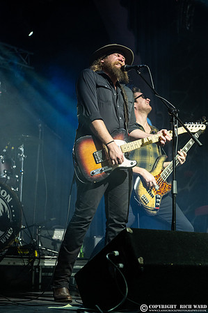 Robert Jon & The Wreck