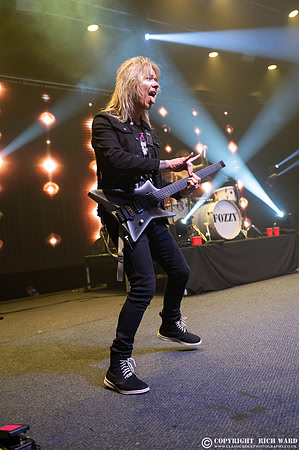 Fozzy